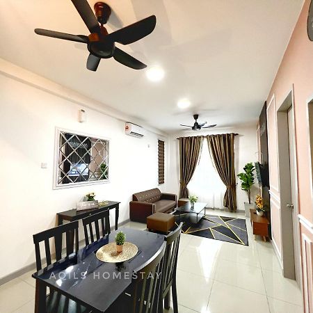Aqils Homestay Kuala Terengganu Esterno foto